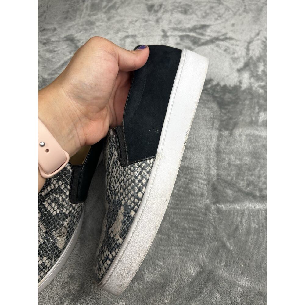 Vionic Sneaker Leather Snake Print Black Slip‎ On Casual Classy Comfort Size 8 - Picture 10 of 10